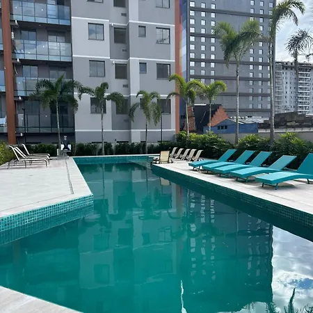 Studio com Piscina Porto Maravilha e VLT na porta - 5 min da rodoviária RJ-3